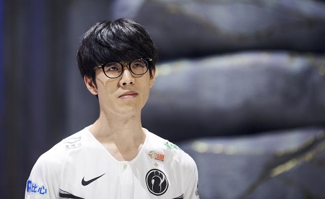 CSGO比分：EPL S12最后一轮，Navi 2：0 送G2五连跪