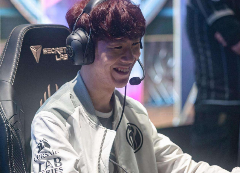 阿布：EDG现在在过渡的状态，合适的时候会让Meiko回来